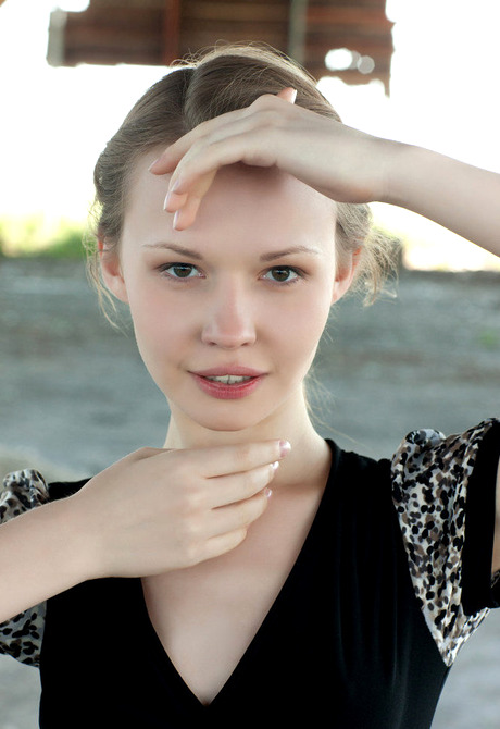 Virginia Sun in Ponytail for Met-Art by Rylsky - 6 of 16