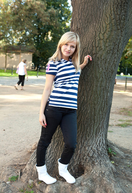 Bella C in Veritat for Met-Art by Koenart - 2 of 16