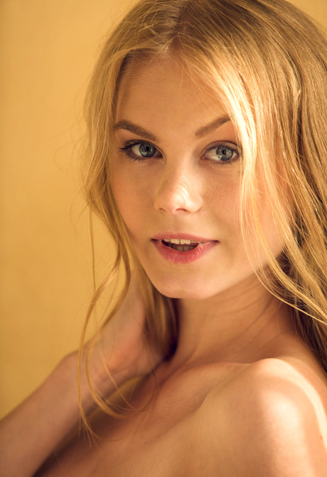 Nancy A in Bedroom for Met-Art by Alex Lynn - 5 of 16