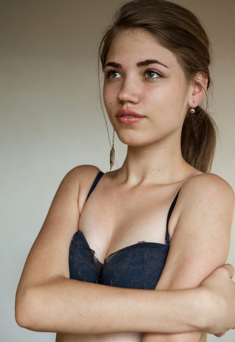 Presenting Jasmina for Met-Art by Dubrovsky - 5 of 16