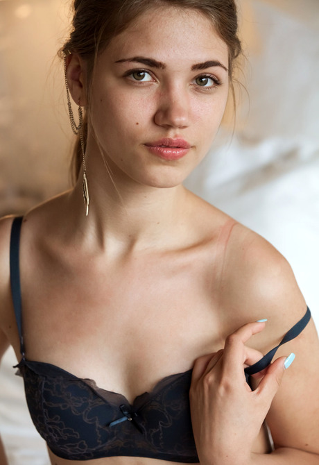 Presenting Jasmina for Met-Art by Dubrovsky - 7 of 16