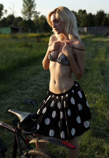 Kira W in Boaly for Met Art by Natasha Schon - 3 of 16