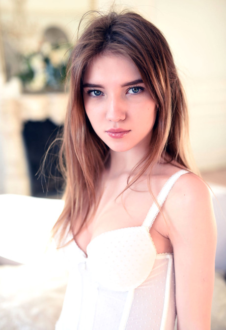 Caramel in Rertin for Met-Art by Paromov - 3 of 16