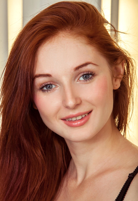 Leona Honey in Rolda for Met-Art by Albert Varin - 2 of 12