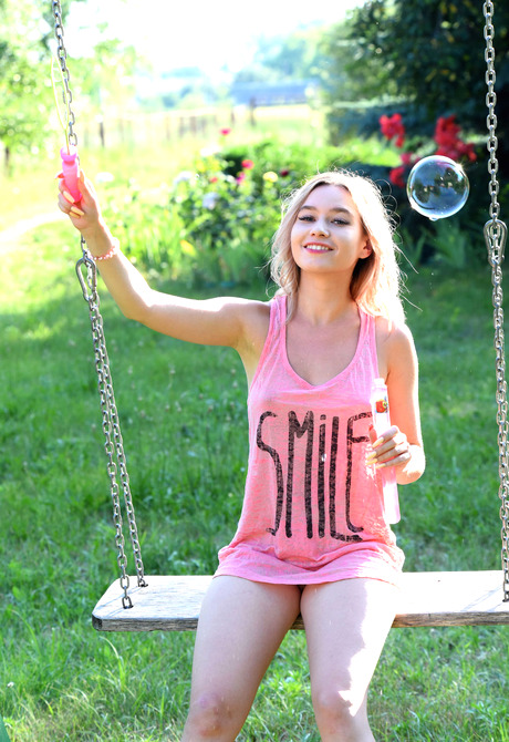 Angelina Ash in Swingin' Smile for Met-Art by Fabrice