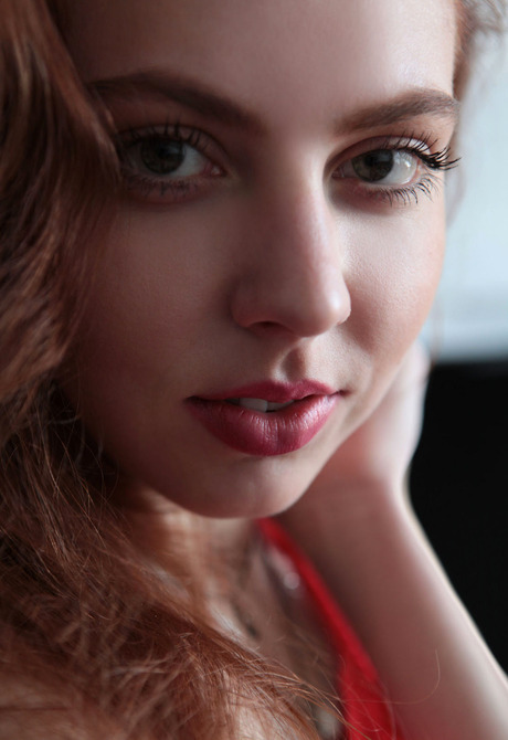 Valery Leche in Pop Of Color for Met-Art by Natasha Schon - 9 of 16