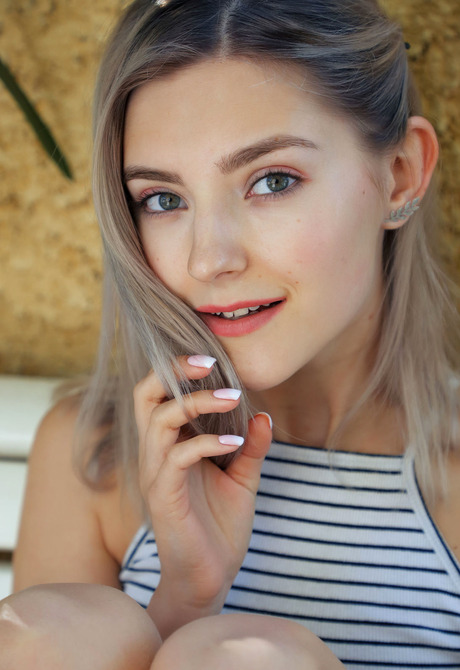 Eva Elfie in Clean Sweep for Met Art by Arkisi - 3 of 16