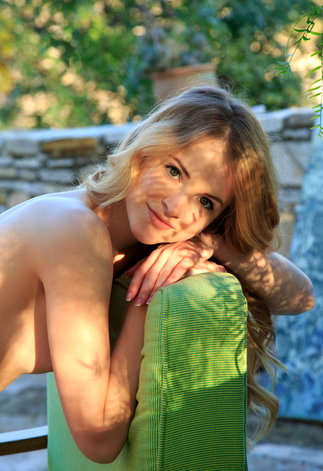 Alice May in Living Color for Met-Art by Rylsky - 13 of 16