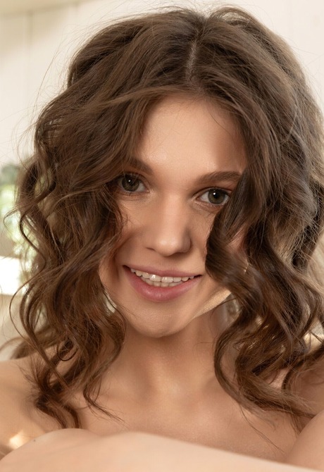 Ingrid Noelle in Energetic Morning for Met-Art