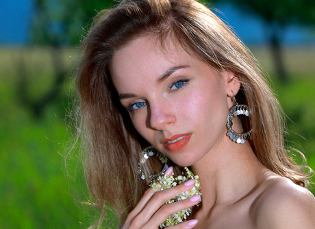 Cute teen with blue eyes Josephine Jane flaunts skinny figure outdoors in grass - 3 of 12