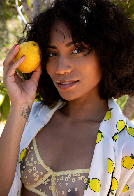 Sexy exotic beauty Fatima peeling off bra and panties in outdoor nudes - 2 of 16