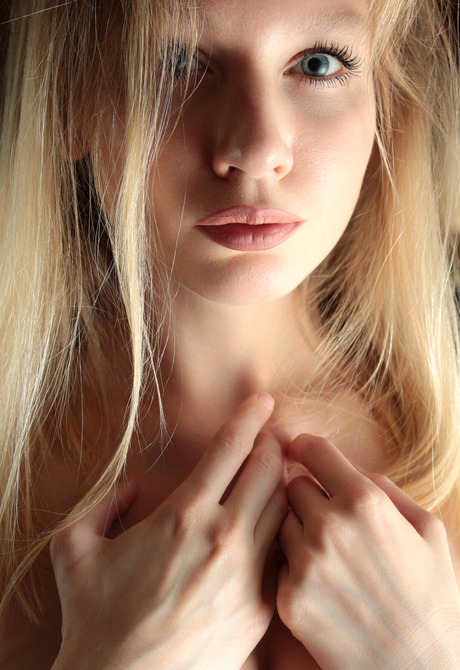 Busty blonde Annie Anne strips off bikini and poses in erotic nudes - 13 of 16