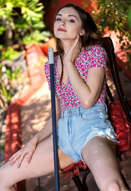 Julietta in Follow The Trail for Met-Art by Arkisi - 3 of 12