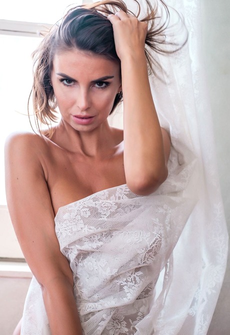 Stunning brunette beauty Laura Giraudi in sensual erotic poses - 14 of 16