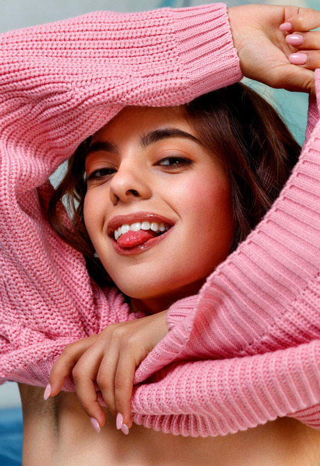 Playful erotic teen Neesa posing nude and teasing in lingerie - 6 of 16