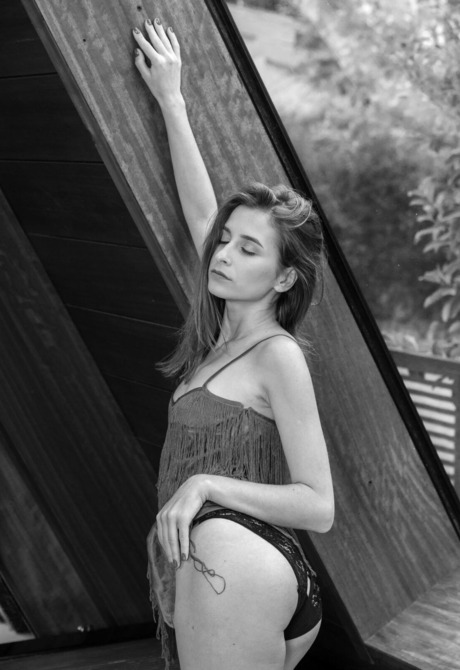 Black and white art nudes of sensual erotic model Nyx in high heels - 3 of 12