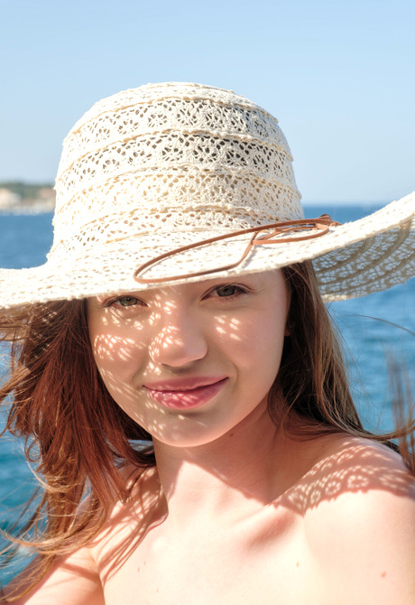 Toree in Ocean Breeze for Met-Art - 1 of 12