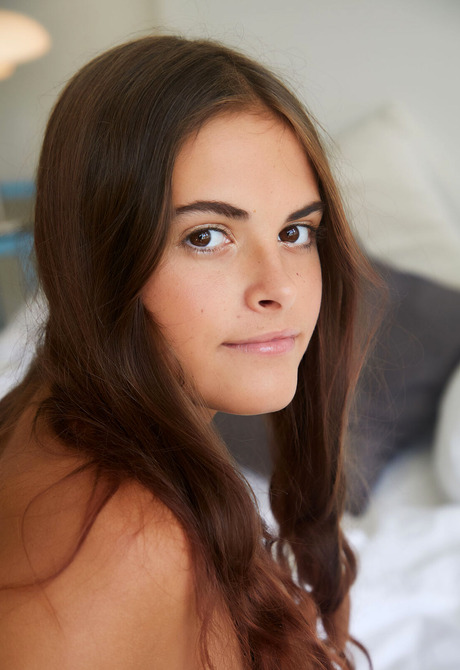 Fresh erotic model Minnie showing tan lines naked in bedroom - 13 of 16