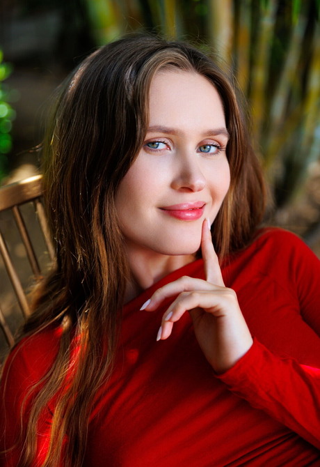 Una in Tasty Treat for Met-Art - 7 of 16