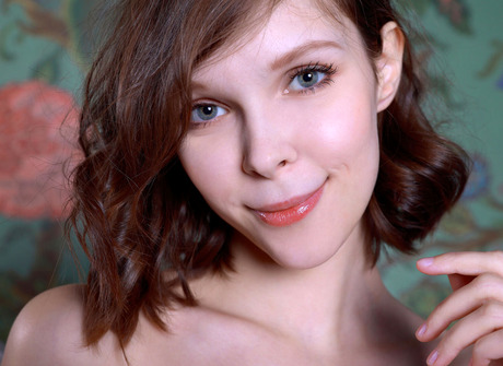 Mesmerizing brunette in stockings and high heels Kitty Gem will make you fall in love