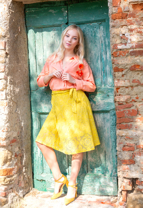 Bella Spark in Sun Shadows for Met Art by Deltagamma - 2 of 12