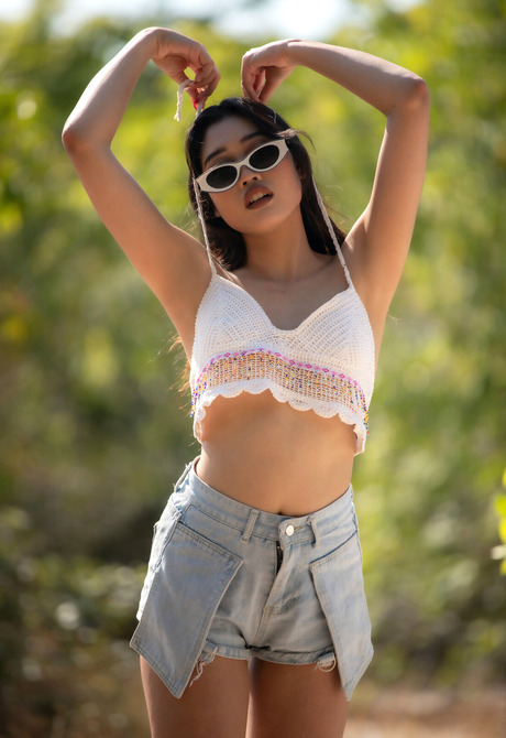 Minari in Coastal Cool for Met-Art